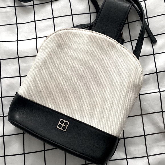 Parisa Wang Black and White Bracelet Bag - Picture 3 of 3